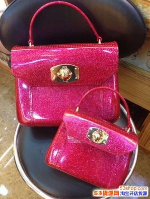 高仿包的利润揭秘：低投入、高回报的商机