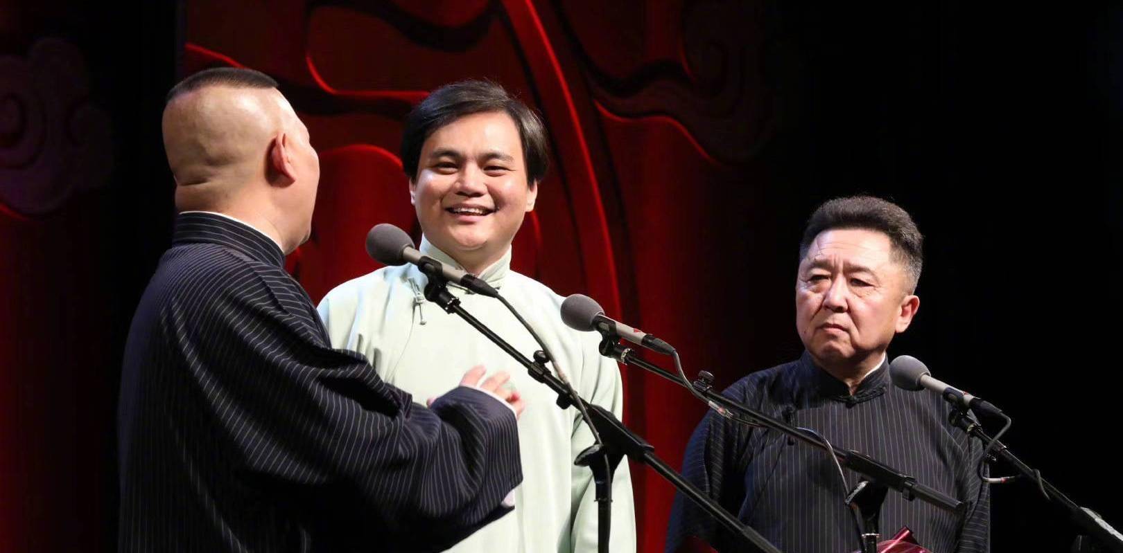 二手包覆机:高性价比的选择,助您轻松提升生产力